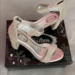 Atalina Silver Pumps 7.5 M